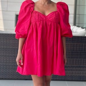 Bright fuschia Zara balloon sleeve mini dress. Beautiful color!
